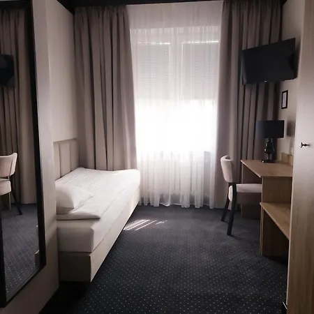 Pirs 3* Warszawa