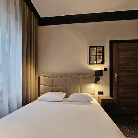 Bed & Breakfast Pirs