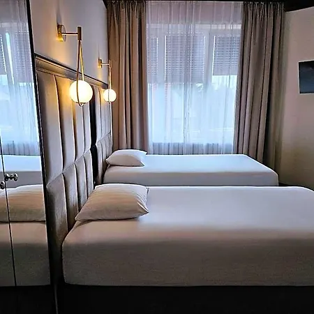 Pirs 3* Warszawa