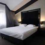Bed & Breakfast Pirs Warszawa